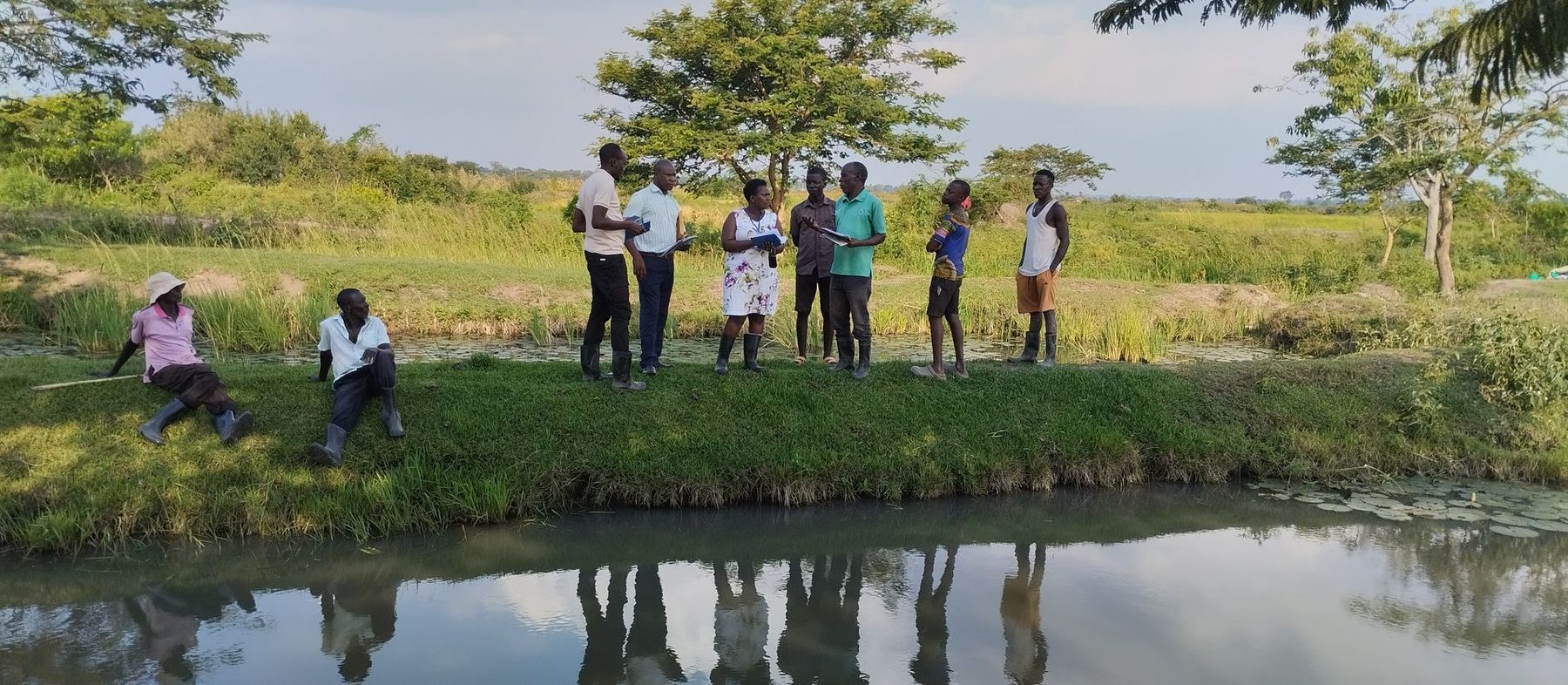 Field visit beside a water site